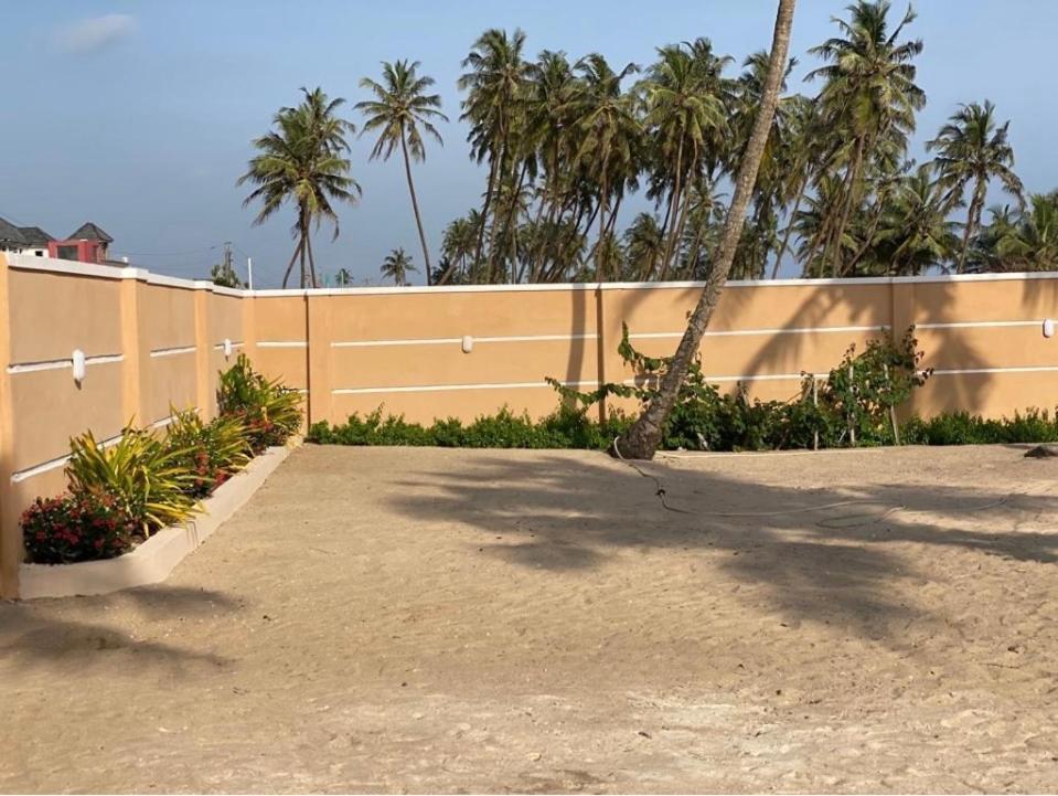 Oceanfront Wavecrest Hotel Lekki Extérieur photo