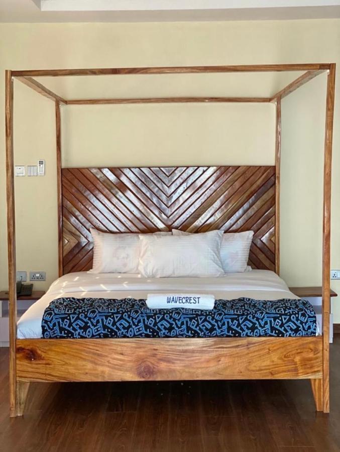 Oceanfront Wavecrest Hotel Lekki Extérieur photo