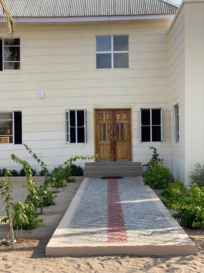 Oceanfront Wavecrest Hotel Lekki Extérieur photo