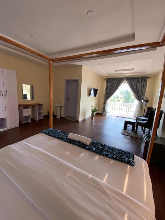 Oceanfront Wavecrest Hotel Lekki Extérieur photo